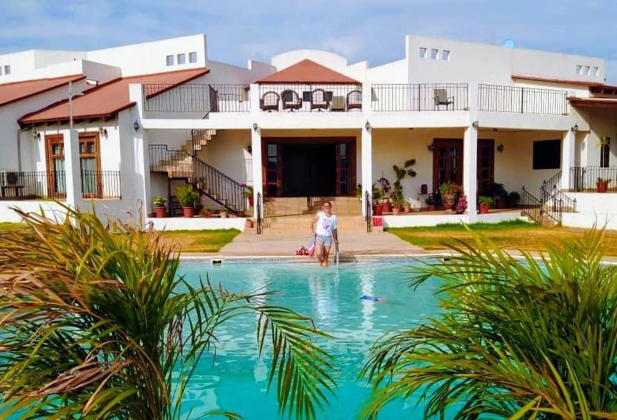 Villa Corsua Вале де Гуадалупе Екстериор снимка